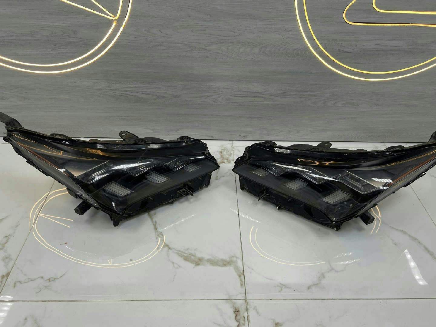 Lexus NX 200 Turbo Front Headlights