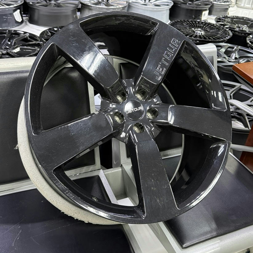 Jetour 5-Spoke Black Alloy Wheel 22 inch