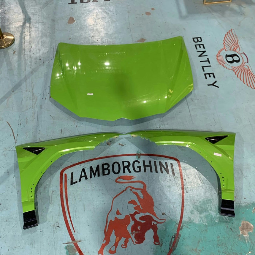 Lamborghini Urus Front Hood & Fenders Set