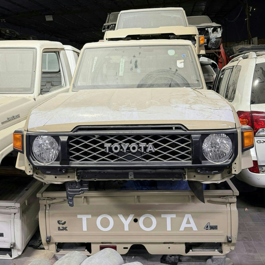 Toyota Land Cruiser 79 - Body Cabine Assembly