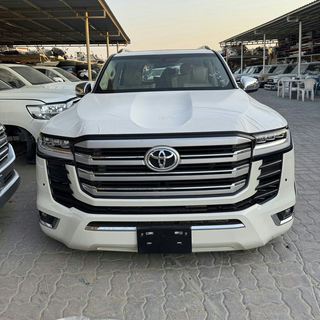 Toyota Land Cruiser 300 - VX White BODY