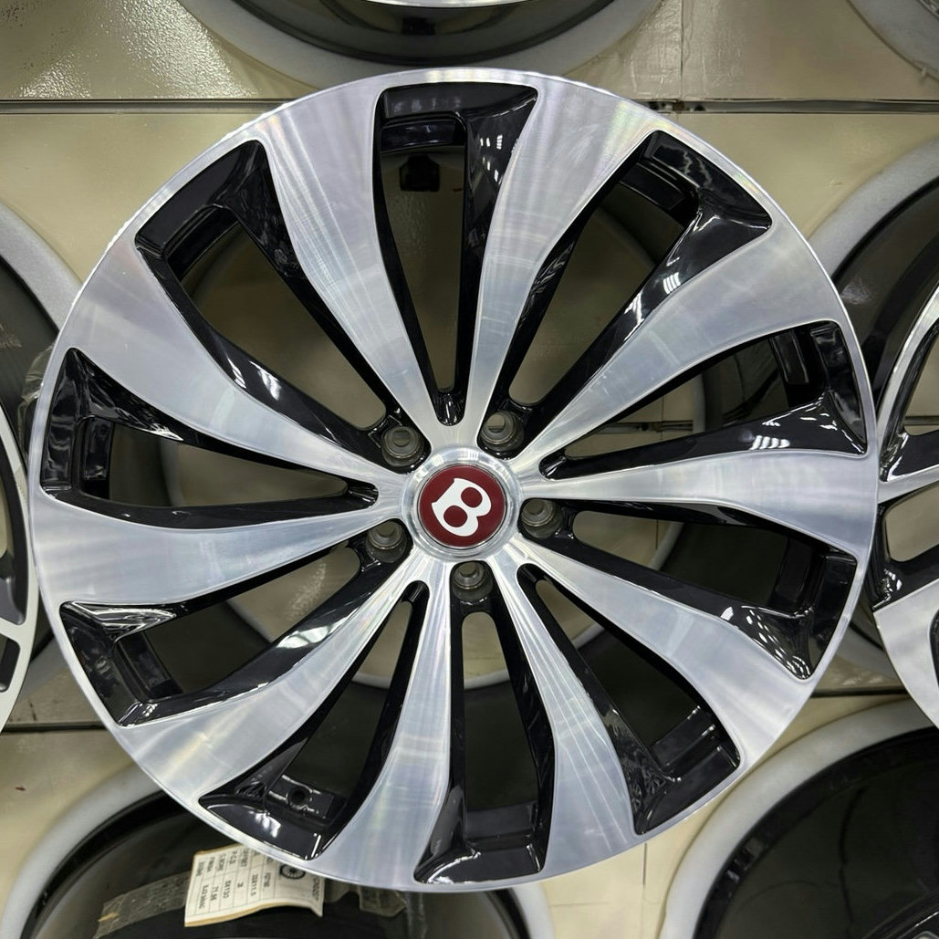 Bentley Bentayga- R22 inch  Alloy Wheel