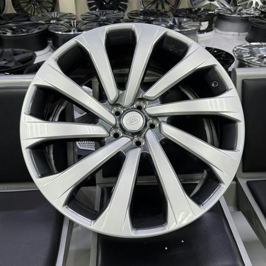 Land Rover Range Rover L460-R23  Alloy Wheel
