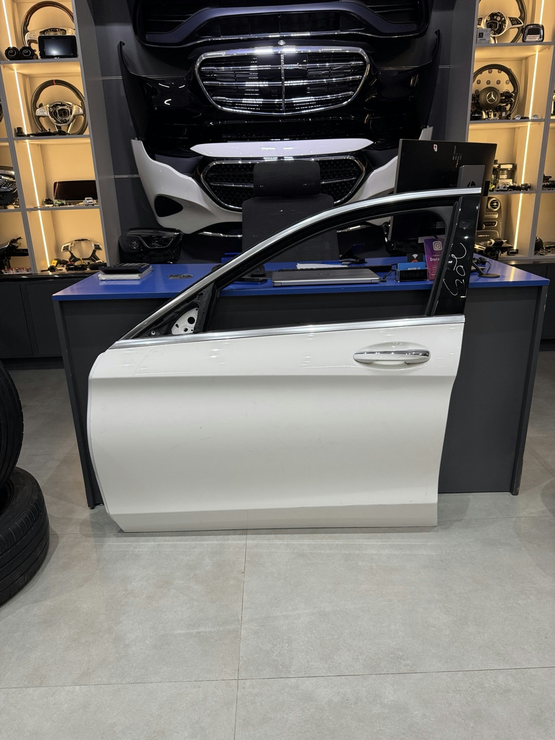 Mercedes Benz C-Class W205- Front Door LH