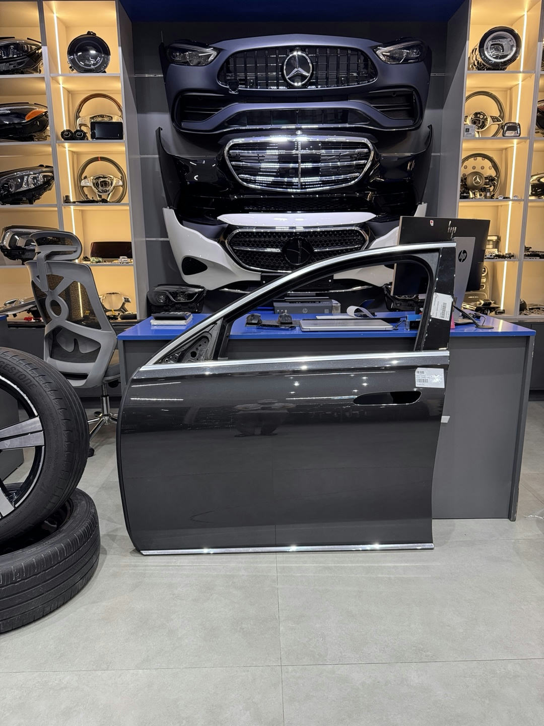 Mercedes-Benz S-Class W223 Front Left Door