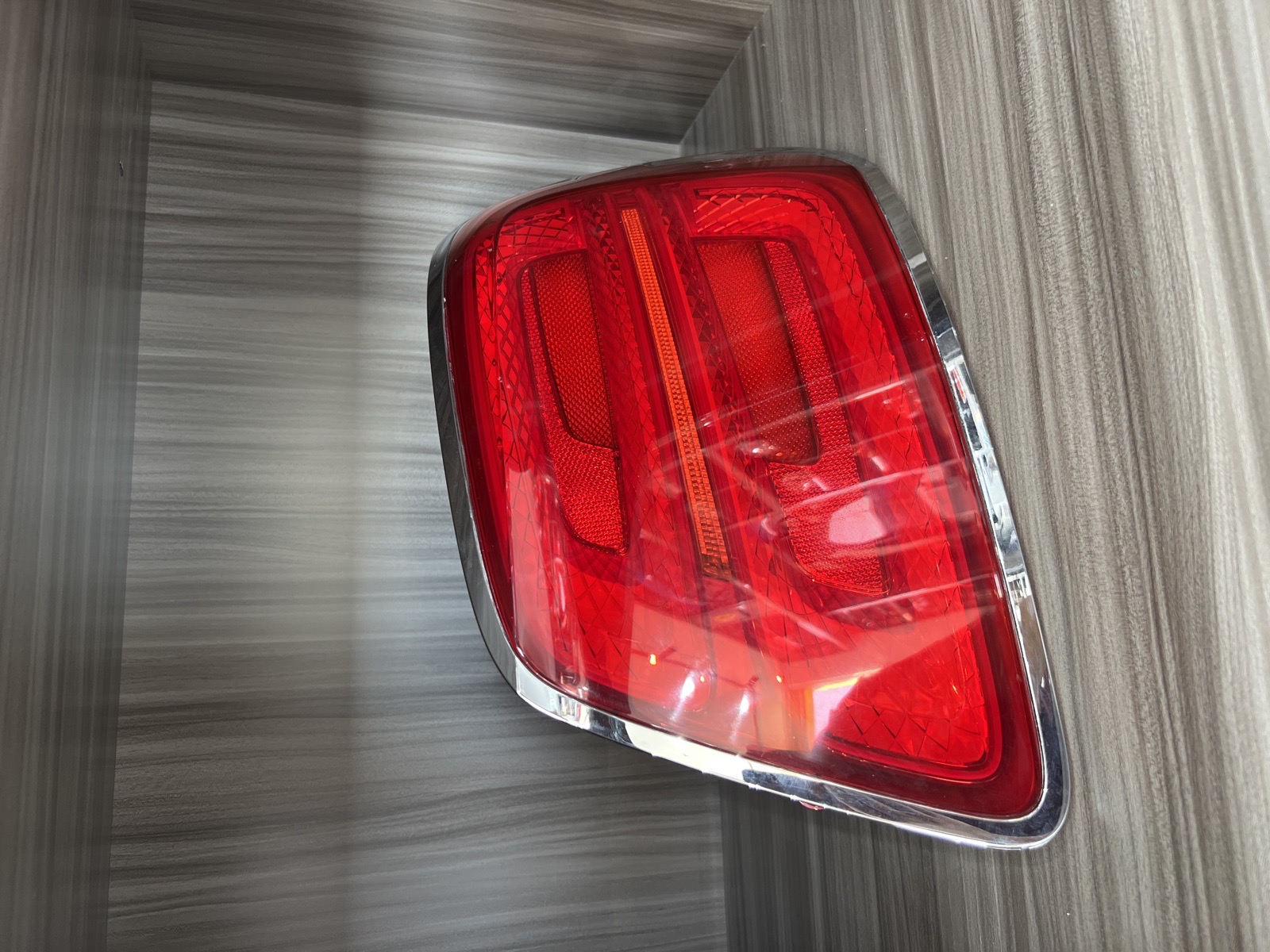 Bentley Flying Spur 2020 RH Tail Lamp