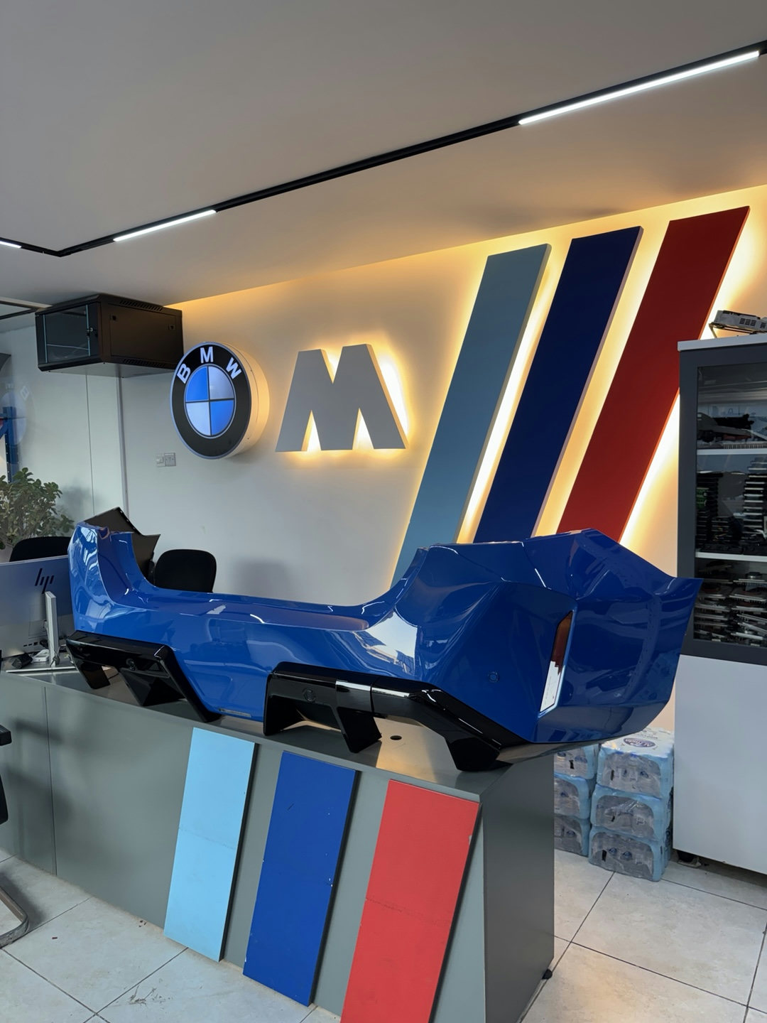 BMW M5 G90 - Rear Bumper Assembly