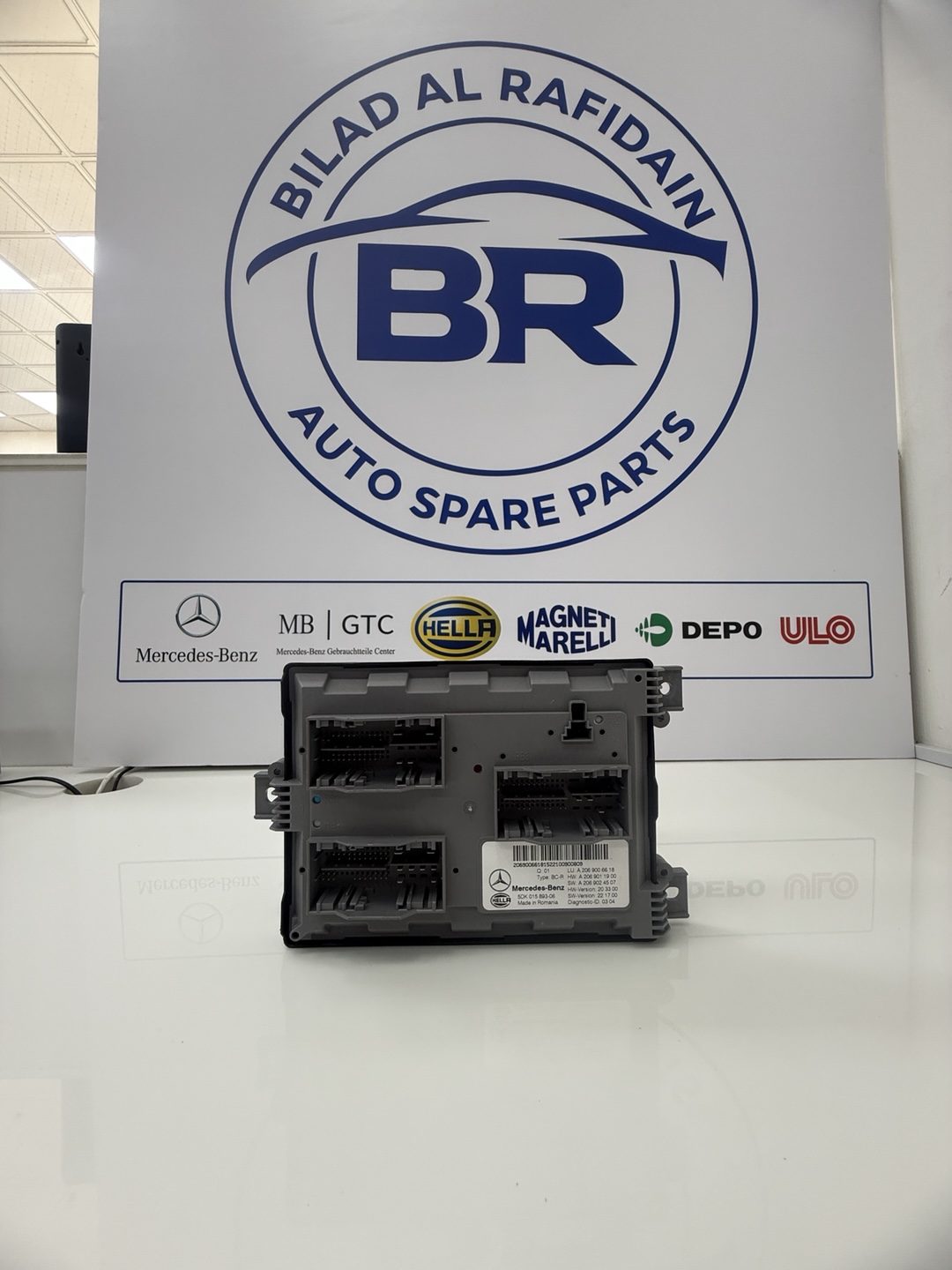 Mercedes-Benz W206 A2069006618  C-Class Front SAM Control Unit
