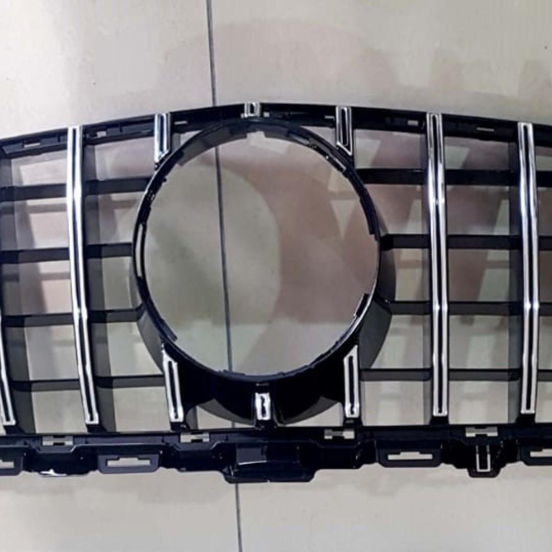 Front Grille Mercedes-Benz AMG Panamericana Style