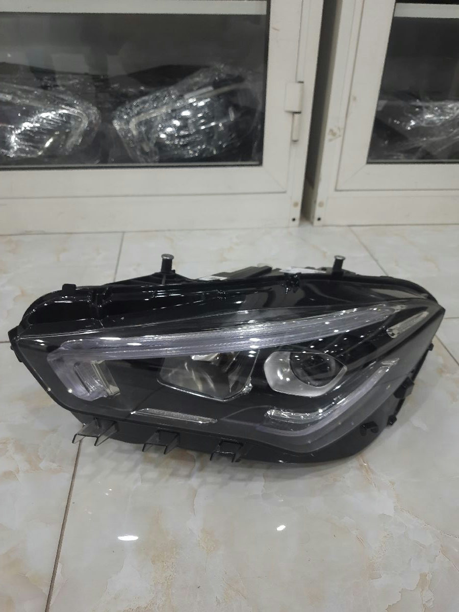 headlight CLA