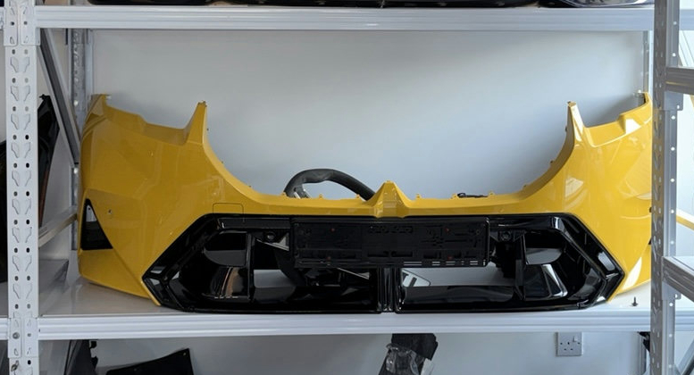 BMW M5 G90 - Front Bumper assembly