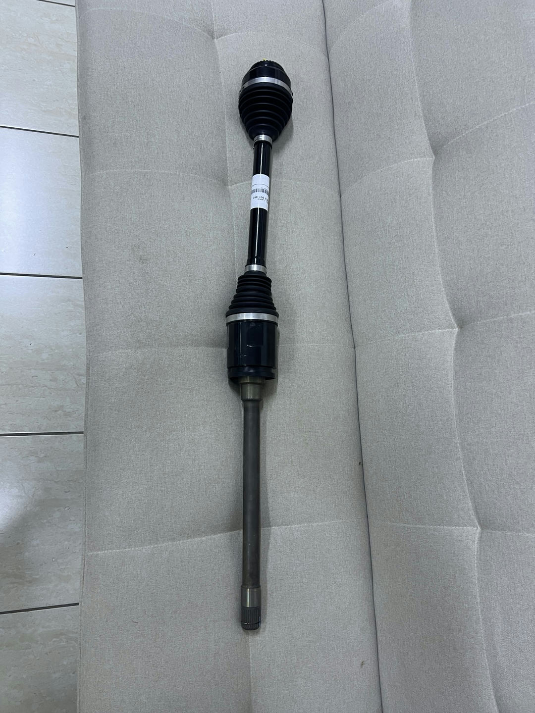 BMW m5 G90 G-Series Front Left Driveshaft