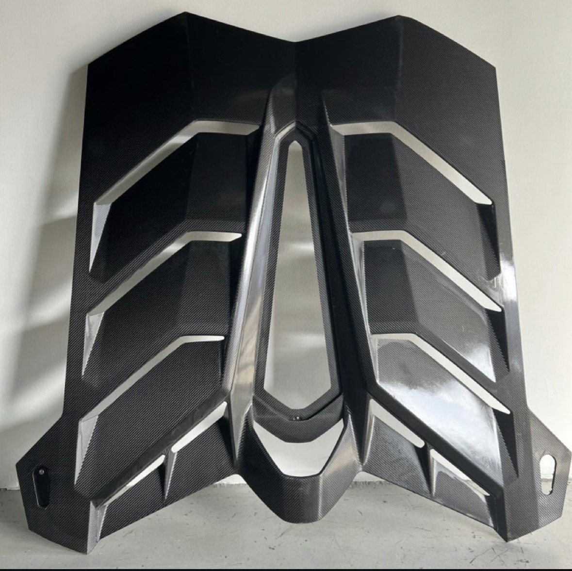 Lamborghini Aventador Carbon Fiber Vented Hood