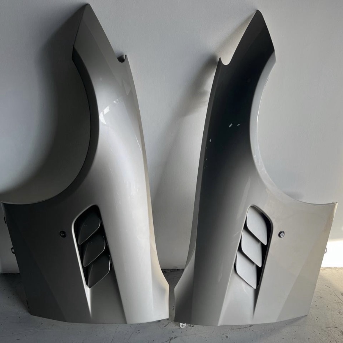 Ferrari GTC4 LUSSO- Front Fenders LH & RH