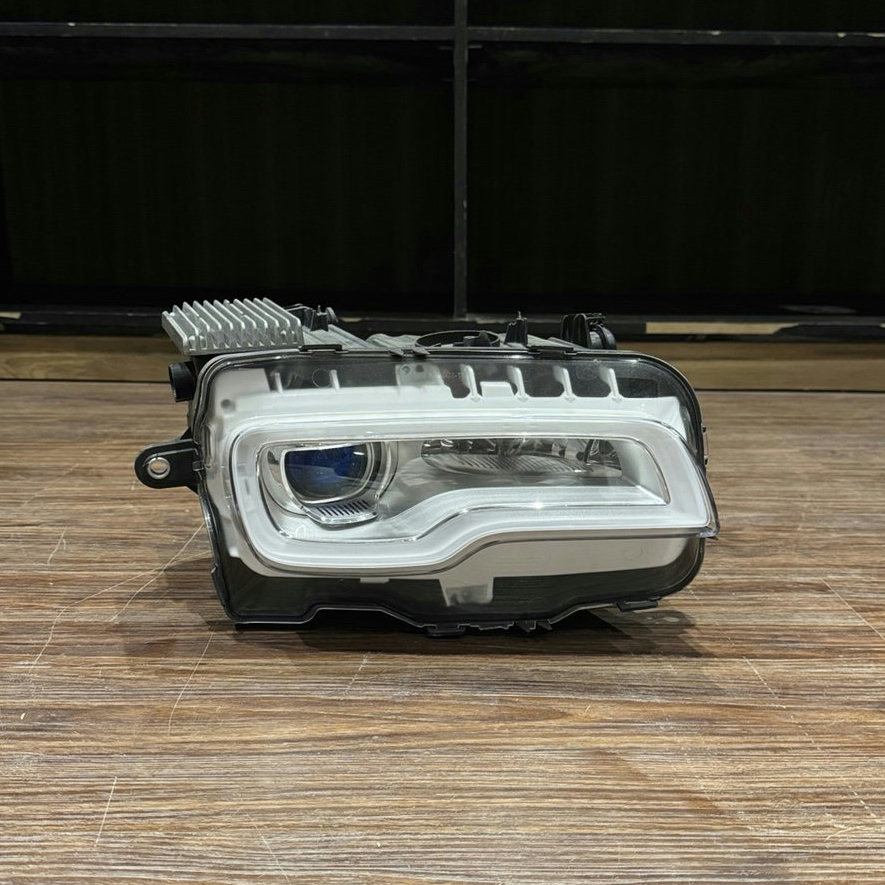 Rolls Royce Ghost - Front LED Headlight