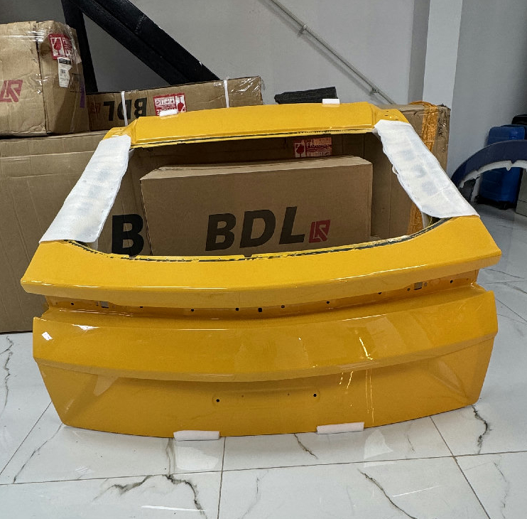 Lamborghini Urus Trunk 2018-2026