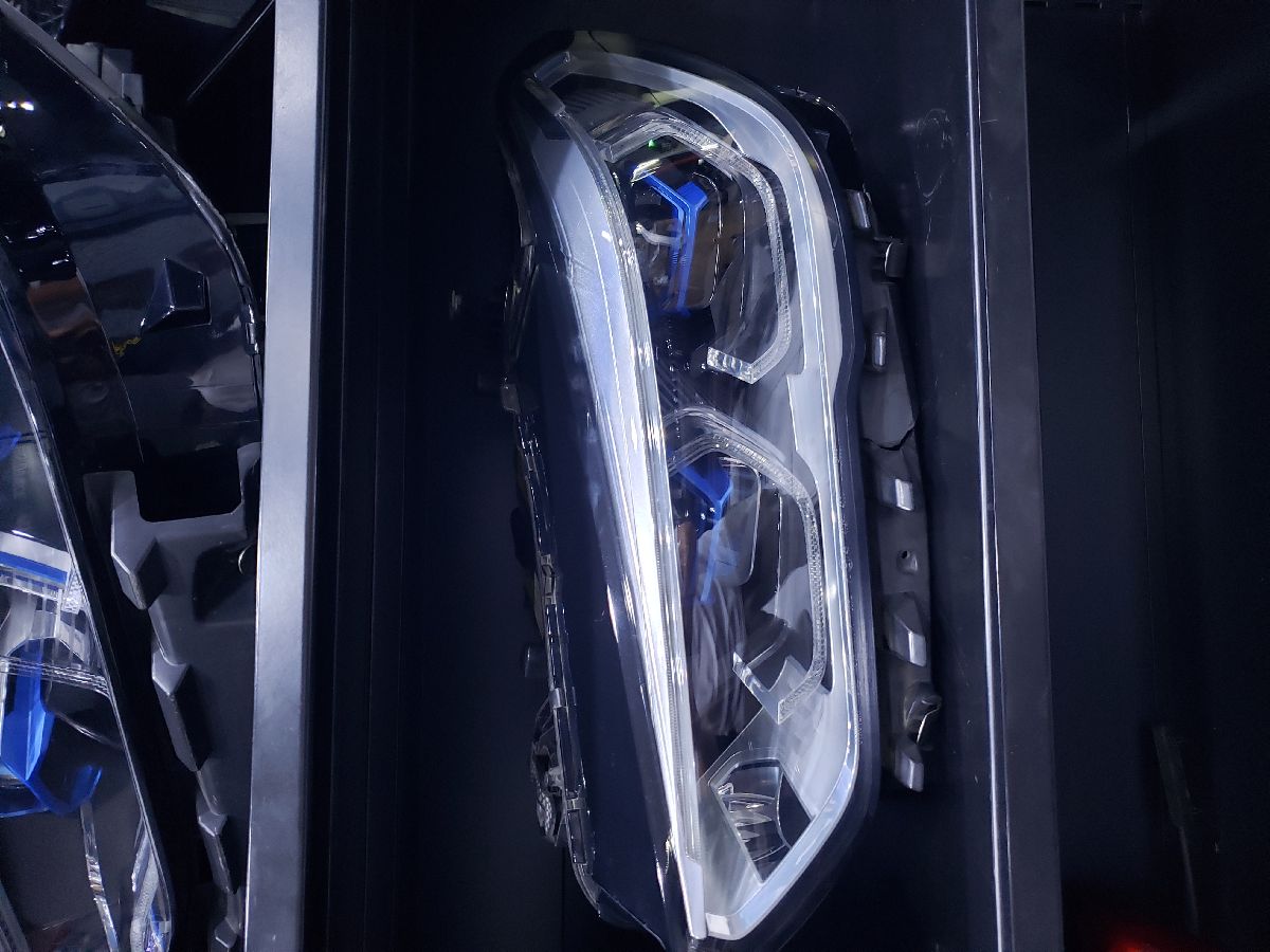 Headlight Left side BMW g05 x5