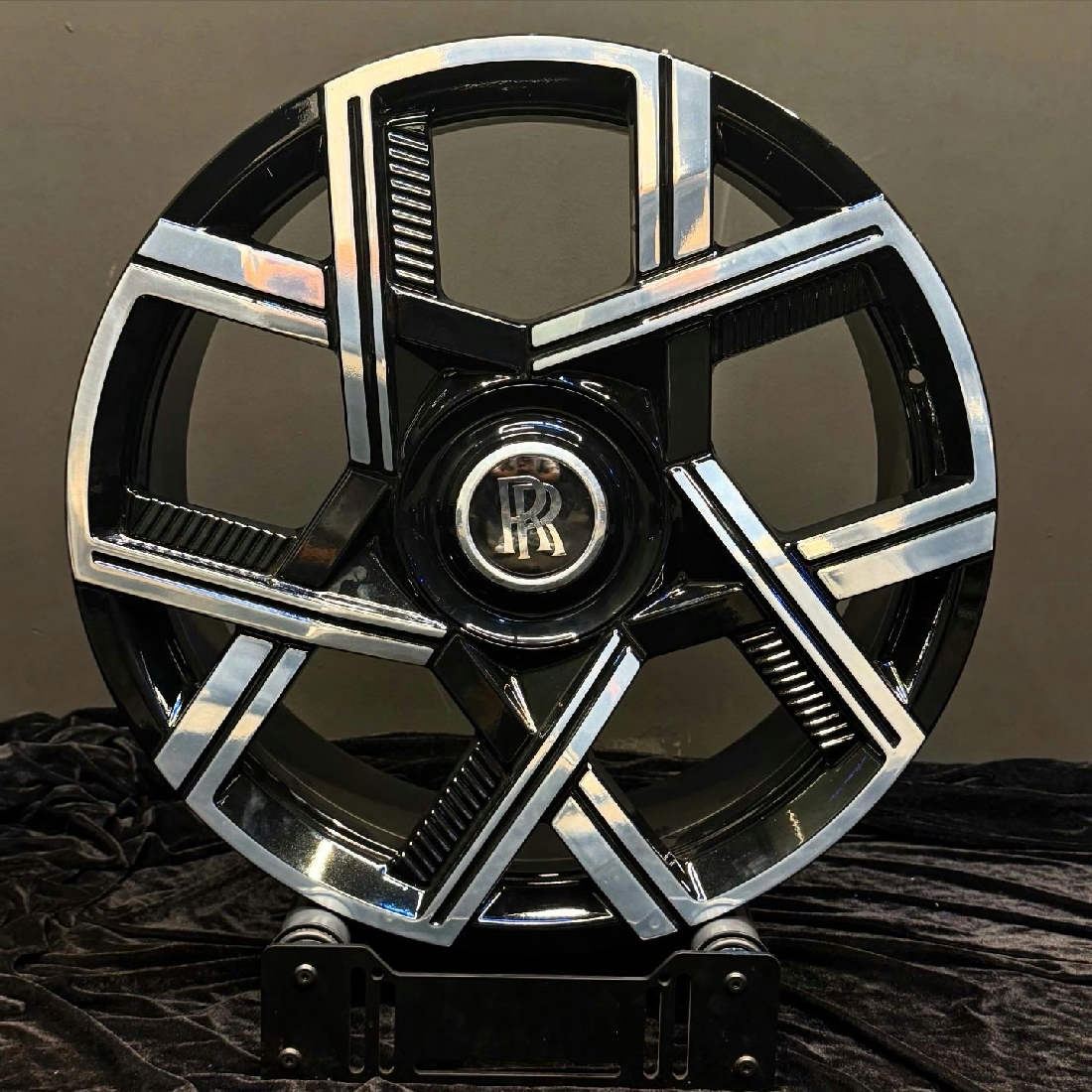 Original Rolls-Royce Cullinan Wheels