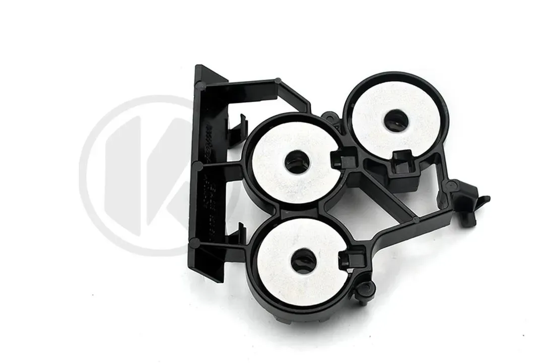 MOUNTING PLATE - Crossmember, right