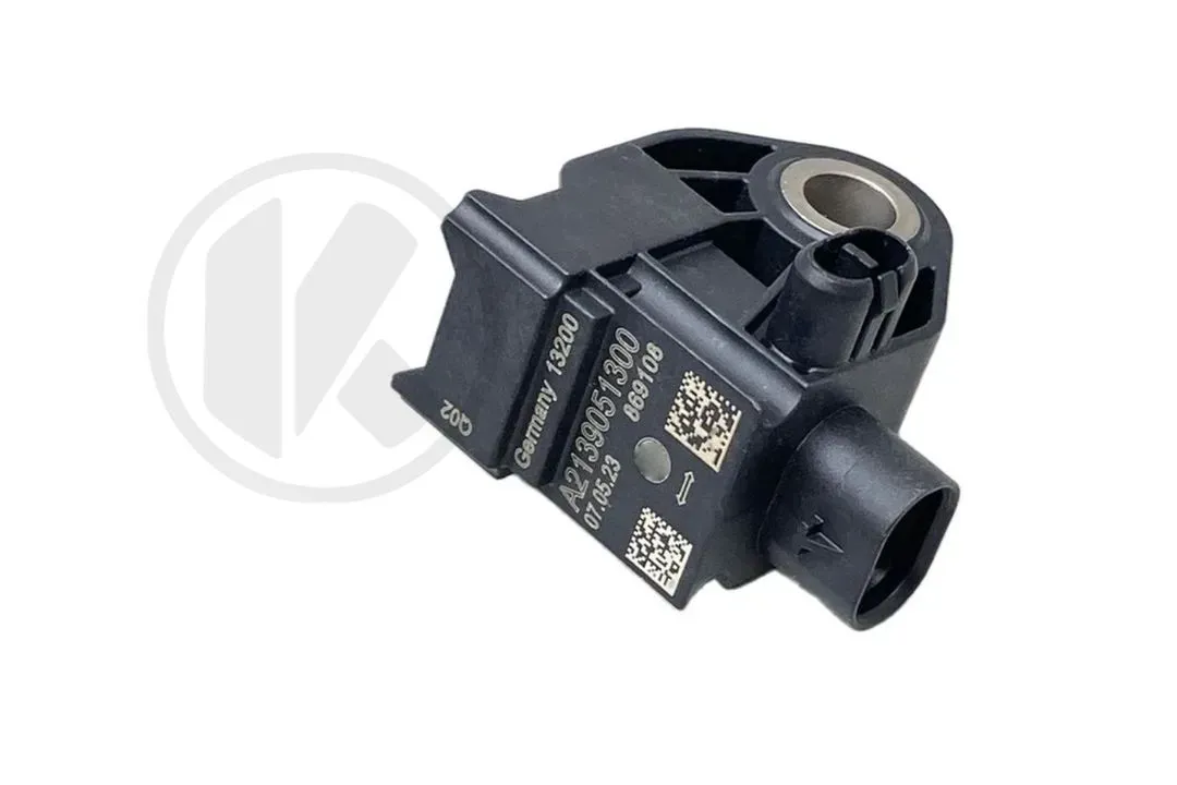 ACCELERATION SENSOR