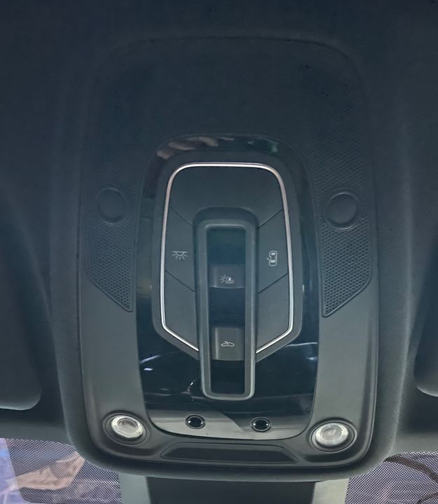 Overhead Console - 2022 Audi Q8