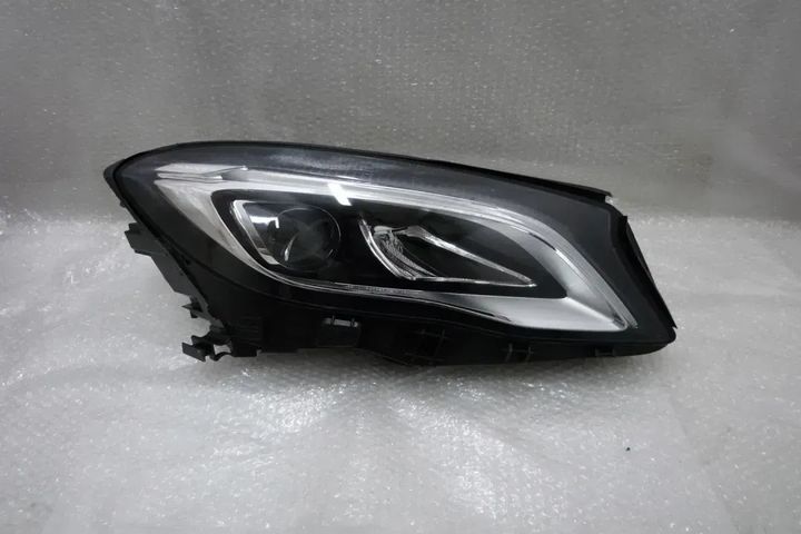 a1569067600   headlight