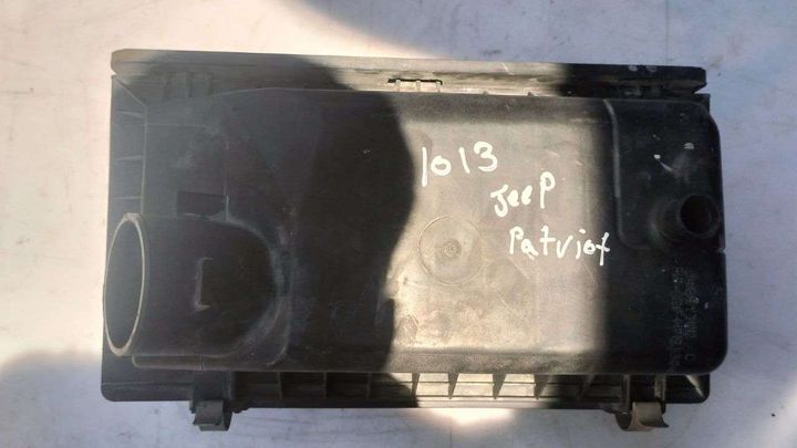 Air cleaner box - 2009 Jeep Patriot