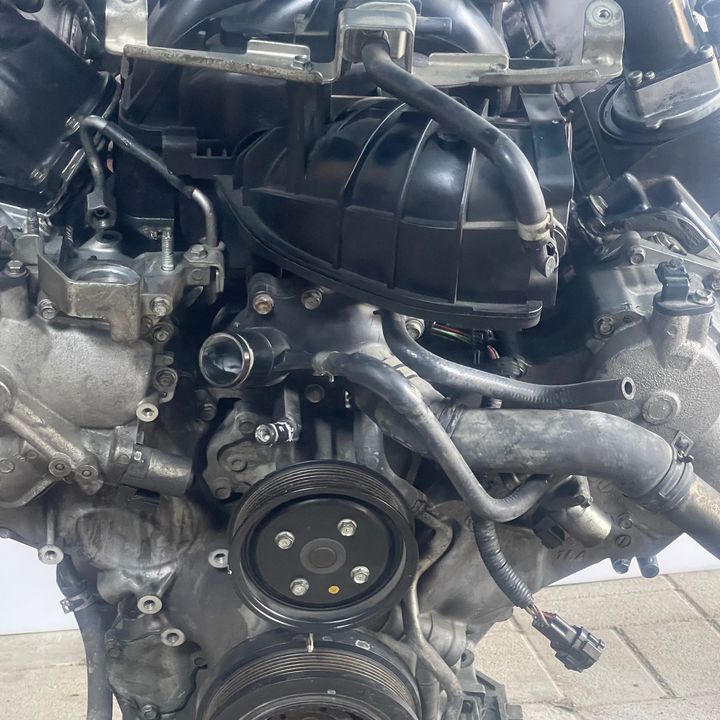 Engine - 2011 Infiniti QX56 5.6i