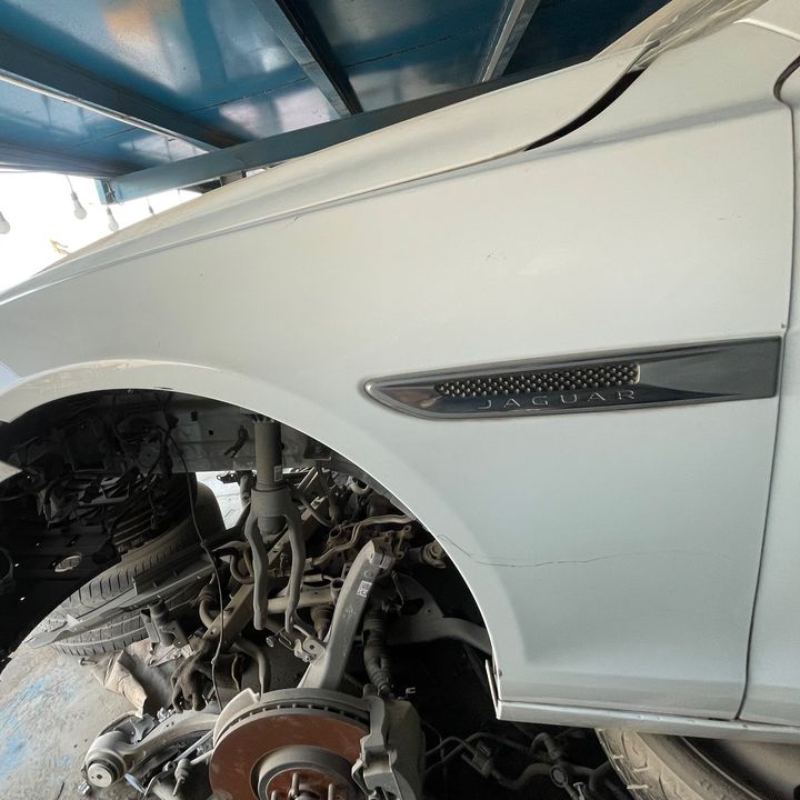 Fender (LHF) - 2016 Jaguar XF