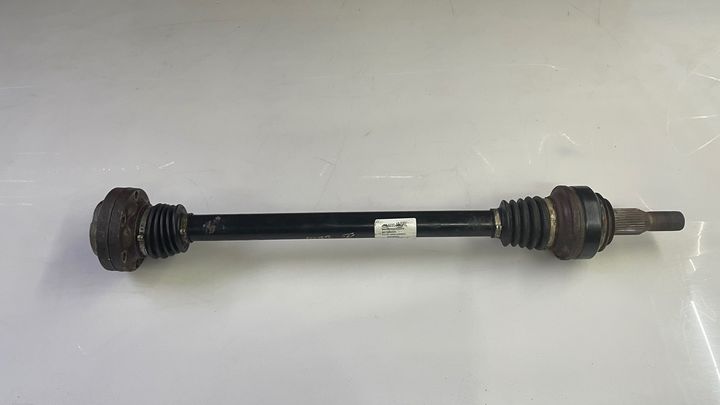 Axle Rear (RH) - 2017 Cadillac CT6 Platinum