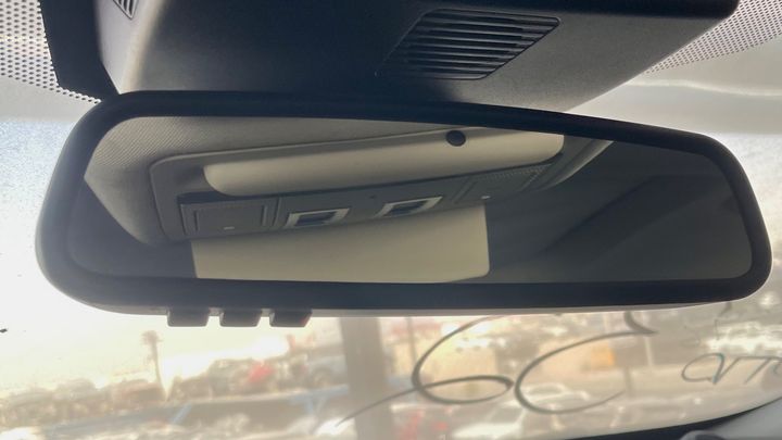 Mirror (Inner rear view) - 2017 Jaguar XE