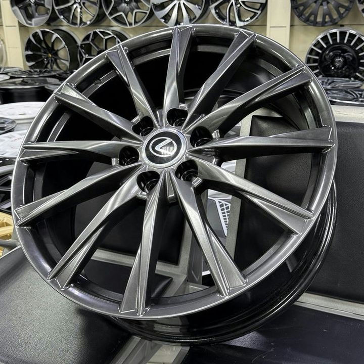 Lexus LX R22 -Spoke Alloy Wheel