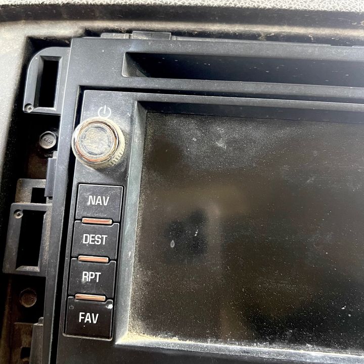 Info-gps-tv screen - 2010 GMC Yukon