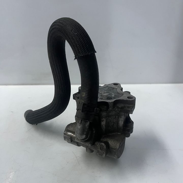 Power steering pump - 2010 Jaguar XF