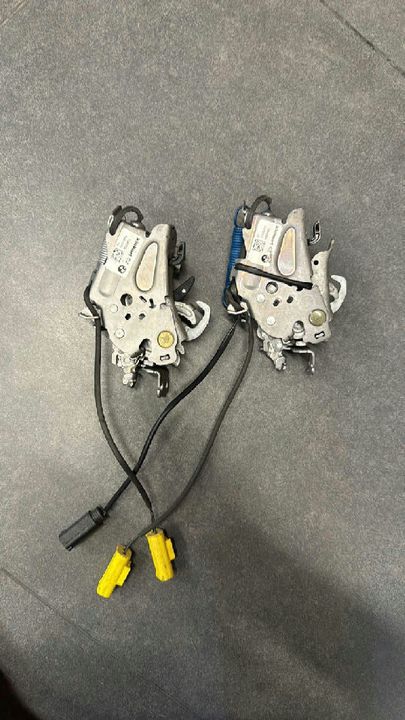 BMW Hood Latches (Pair)