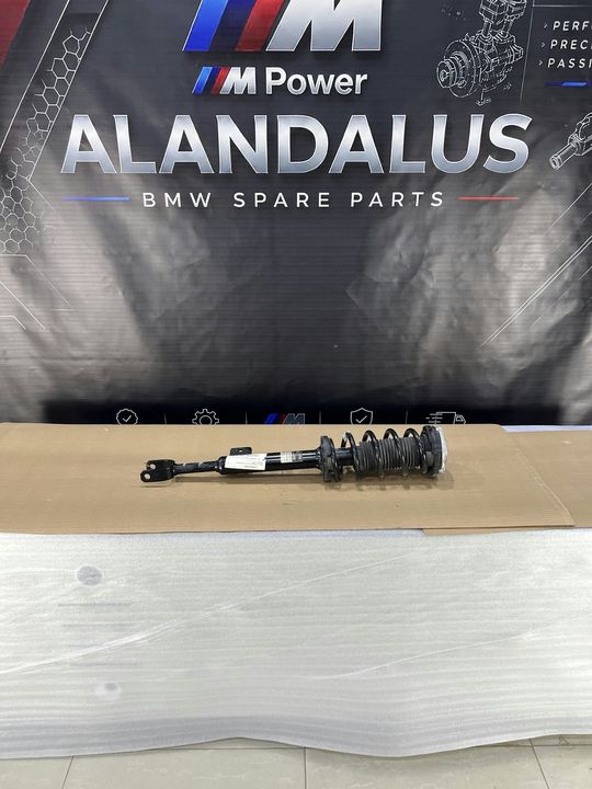 BMW G60 5 Series Front Right Spring Strut