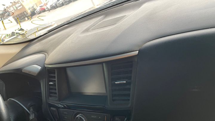 Dashboard - 2013 Nissan Pathfinder 3.5i