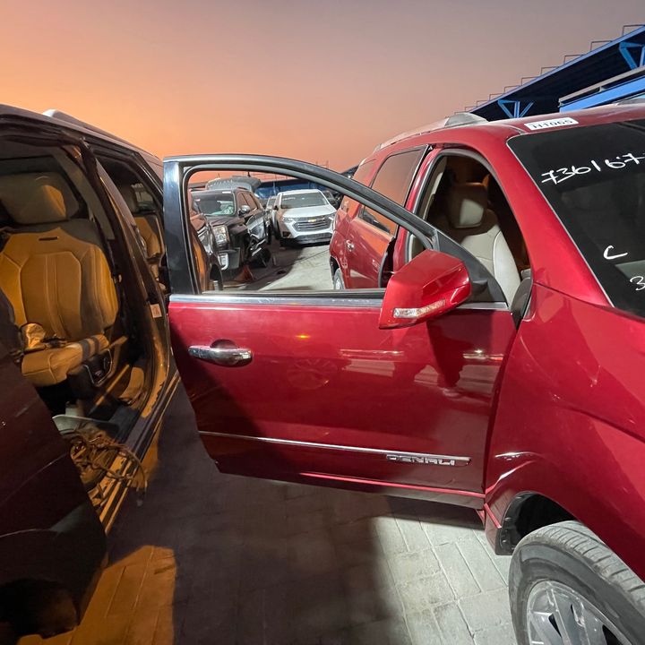 Door (RHF) - 2013 GMC Acadia Export (Non US, Non Canada)