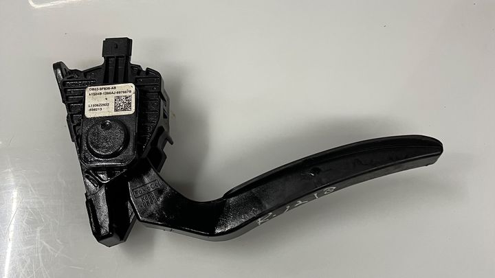 Accelerator pedal - 2016 Ford Explorer