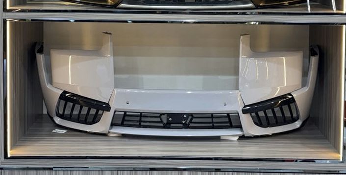 Rolls-Royce Cullinan - Front Bumper