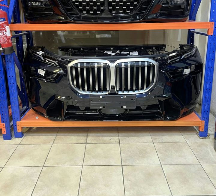 BMW X7 G07 LCI - front bumper