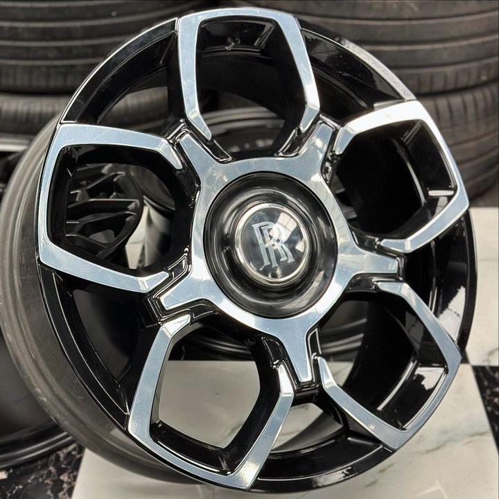 Original Rolls-Royce Cullinan Wheels