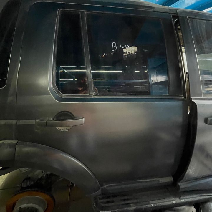 Door (RHB) - 2015 Land Rover LR4