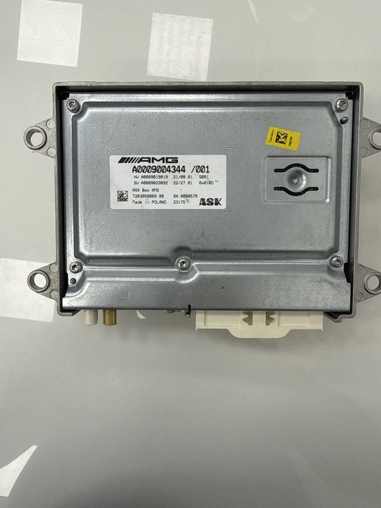 Mercedes-Benz AMG Burmester Audio Amplifier A0009004344