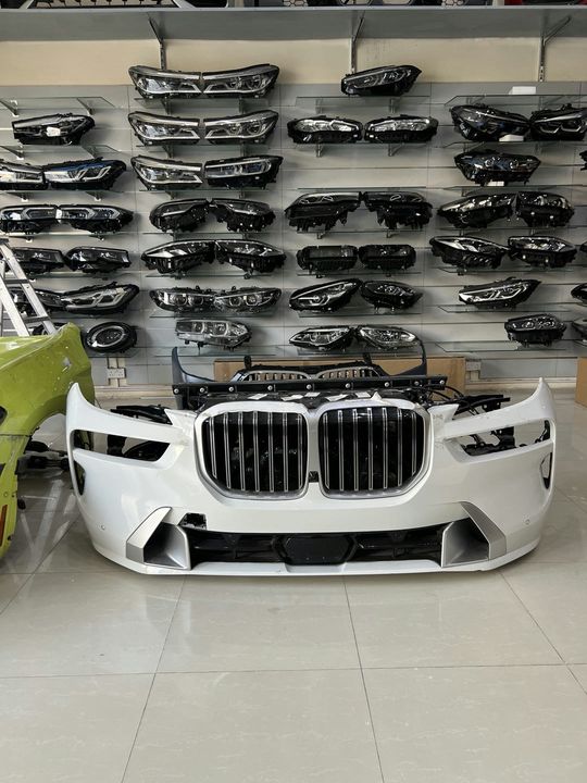 BMW X7 G07 - Front Bumper Assembly with Grilles
