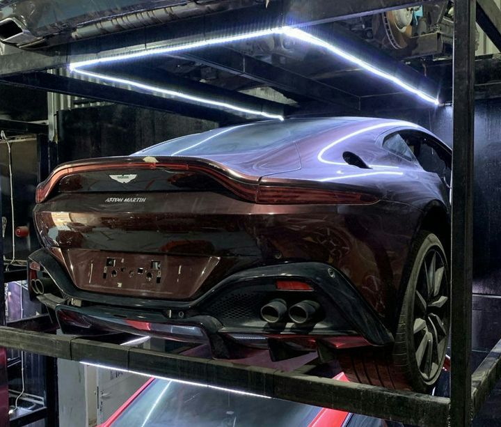 Aston Martin Vantage Coupe - Rear Kit / Rear Body