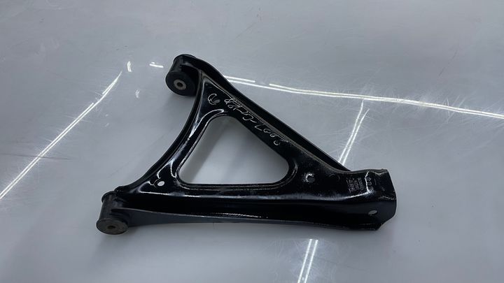 Lower arm (RH) - 2008 Porsche Cayenne