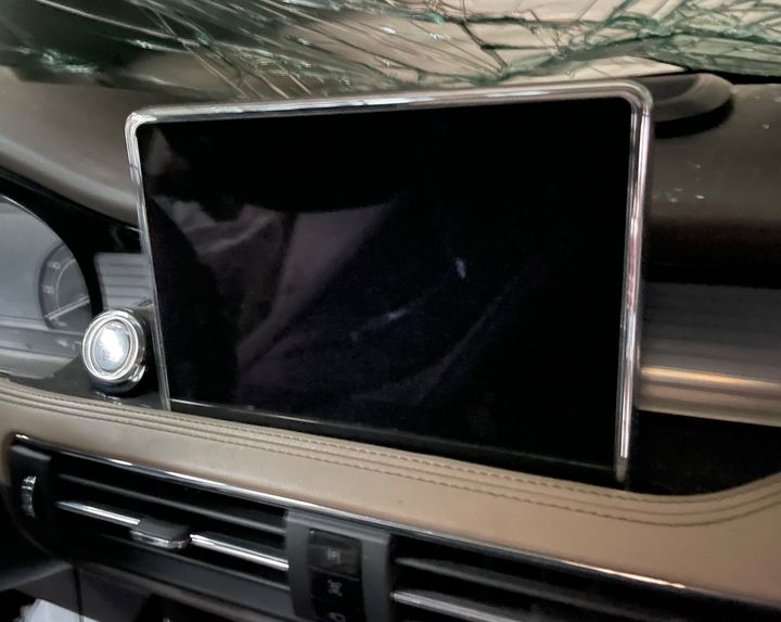 Info/GPS/TV Screen - 2022 Lincoln Corsair
