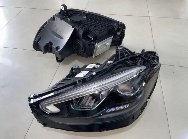 Headlight C-Class