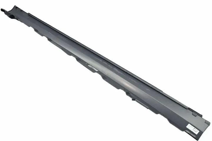 SIDE SKIRT